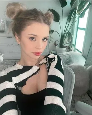Berticuss / Britnyellen nude photo #0361