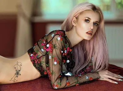 Beth Randell / Baby Beth / BabyB / Beth / beth.randell nude photo #0036