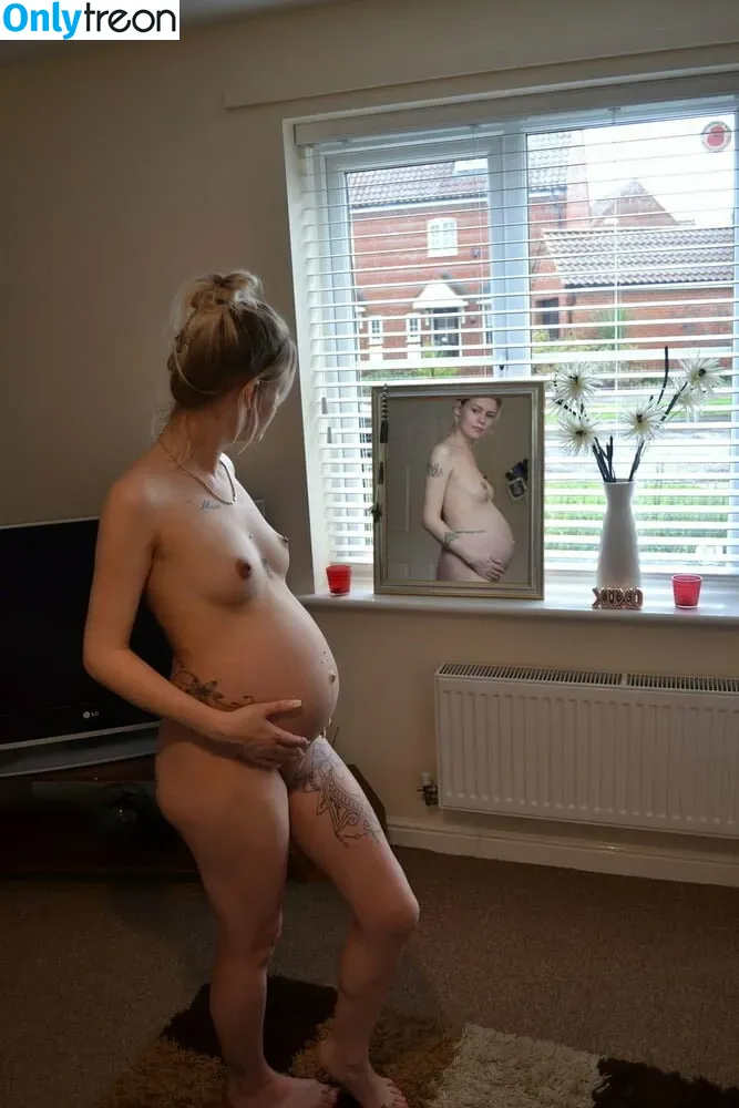 Beth Randell nude photo #0052 (Baby Beth / BabyB / Beth / beth.randell)