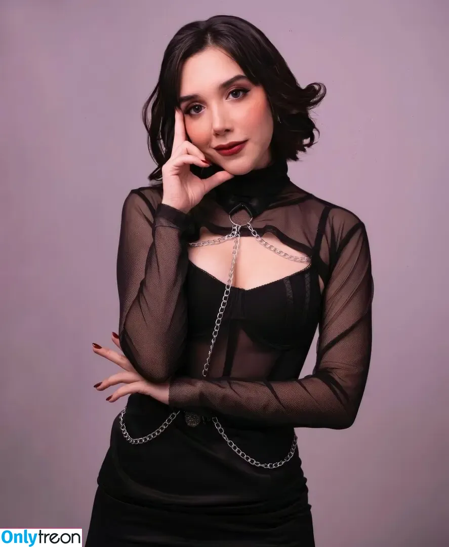 Bethcast nude photo #0014 (Bethcast)