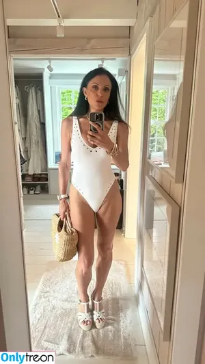 Bethenny Frankel / bethenny / bethennyfrankel nude photo #0479