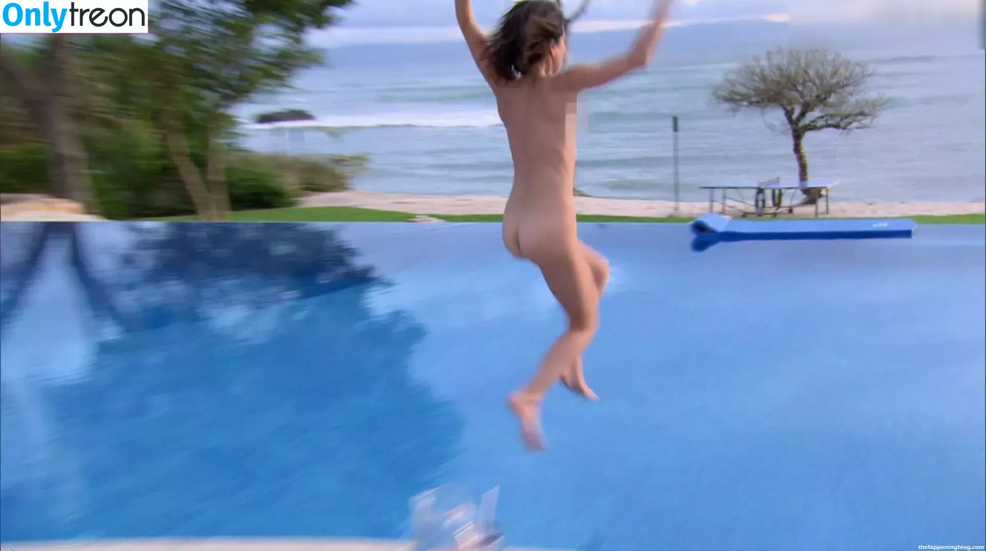 Bethenny Frankel nude photo #0050 (bethenny / bethennyfrankel)