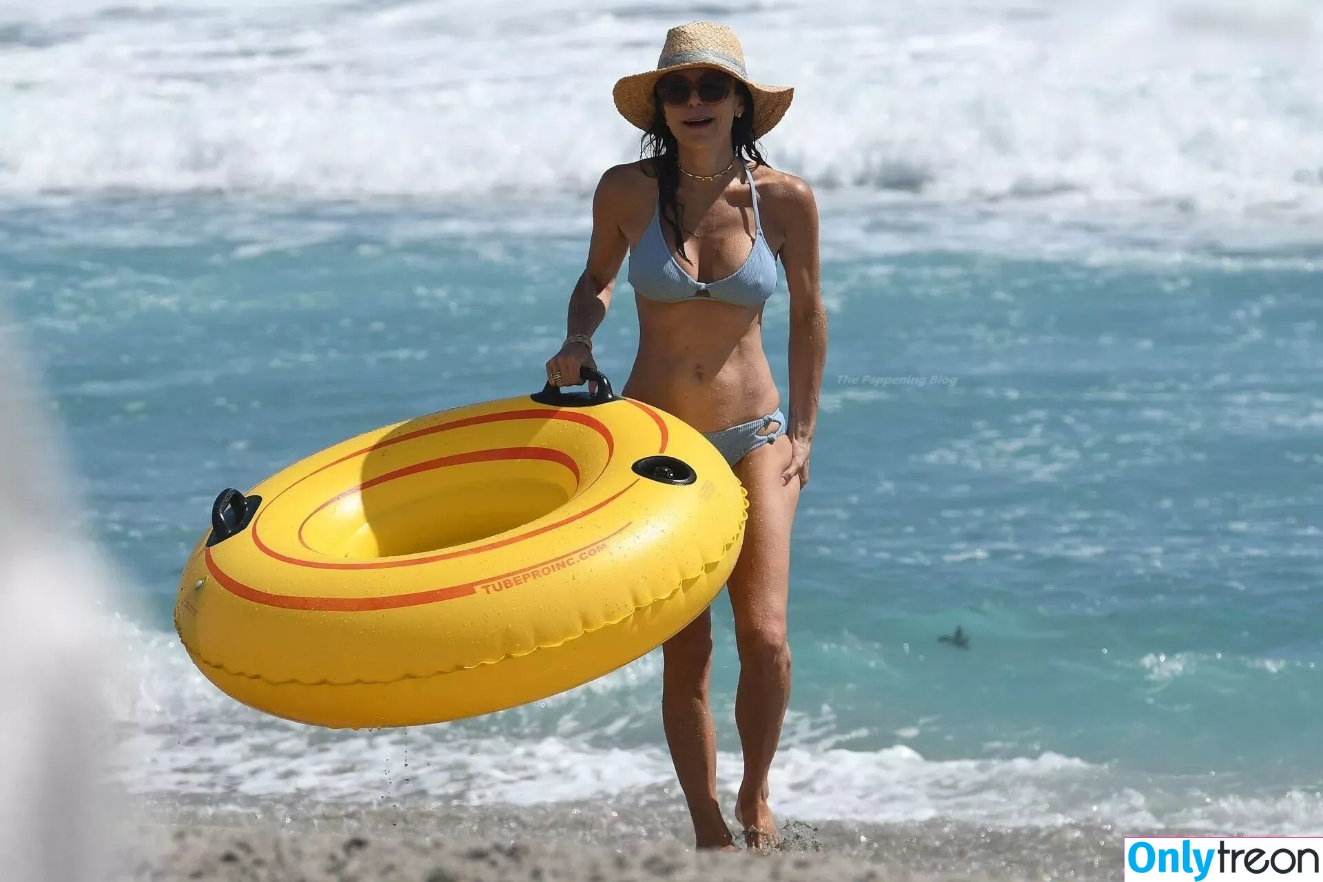 Bethenny Frankel nude photo #0088 (bethenny / bethennyfrankel)