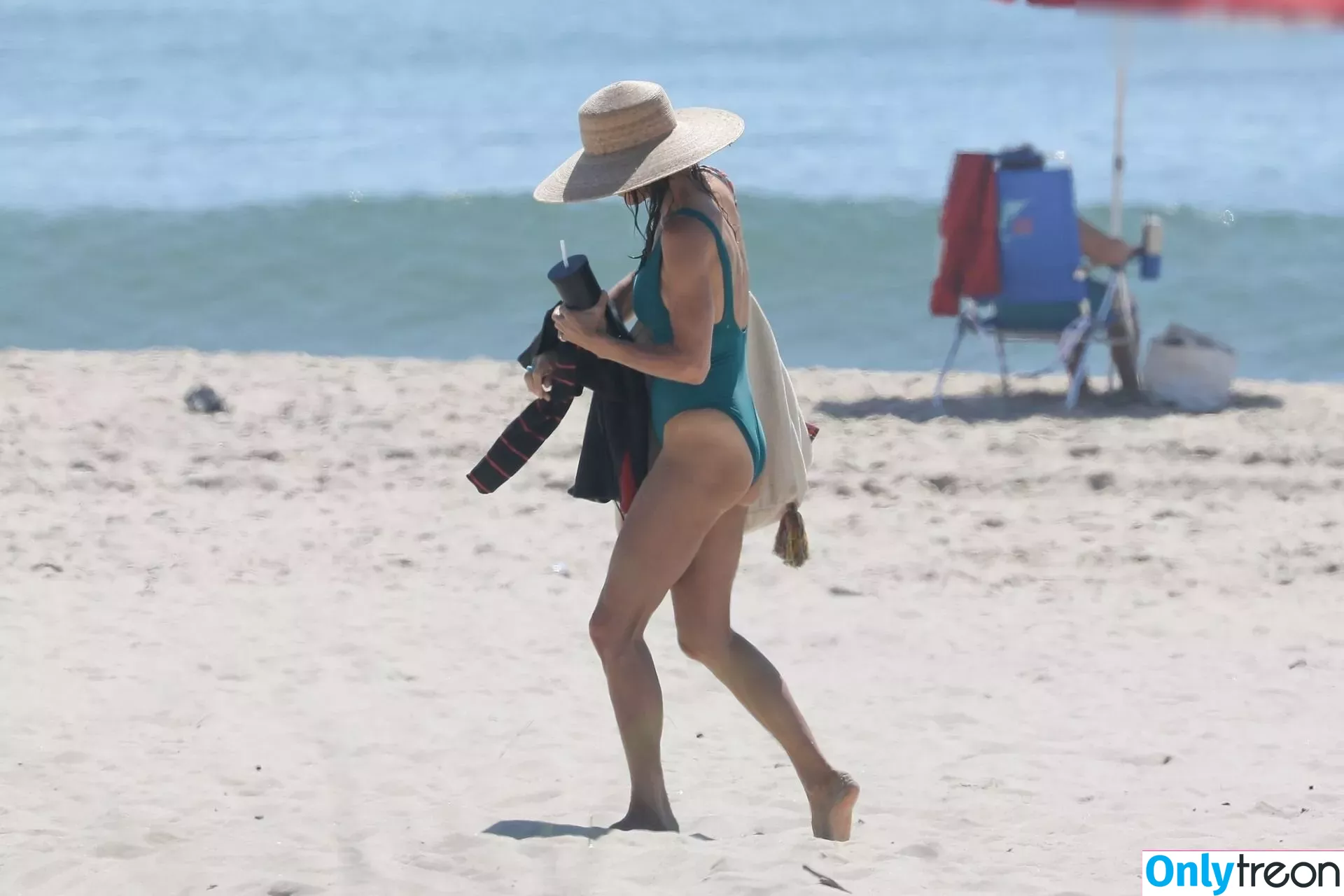 Bethenny Frankel nude photo #0099 (bethenny / bethennyfrankel)