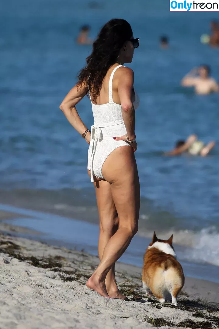 Bethenny Frankel nude photo #0201 (bethenny / bethennyfrankel)