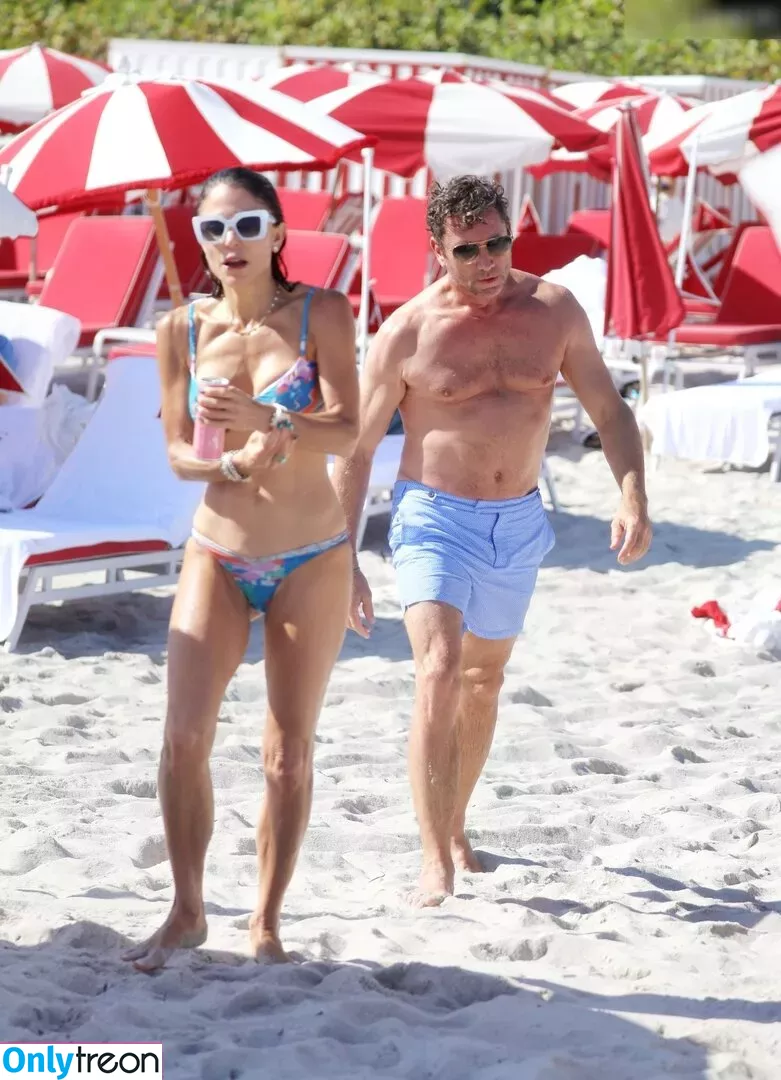 Bethenny Frankel nude photo #0251 (bethenny / bethennyfrankel)