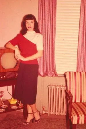Bettie Page / bettie.page.xo / bettiepage nude photo #0037