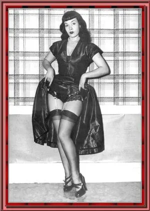 Bettie Page / bettie.page.xo / bettiepage nude photo #0119