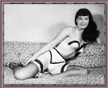 Bettie Page / bettie.page.xo / bettiepage nude photo #0131