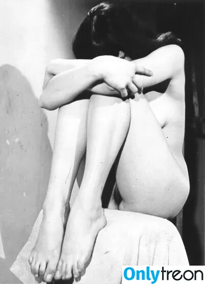 Bettie Page nude photo #0107 (bettie.page.xo / bettiepage)