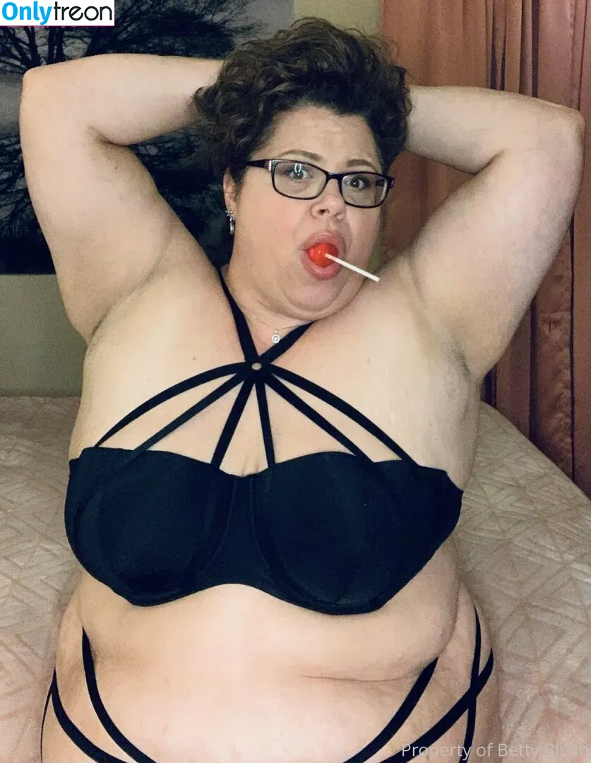 bettieblushe nude photo #0079 (chubbybaddiexo)