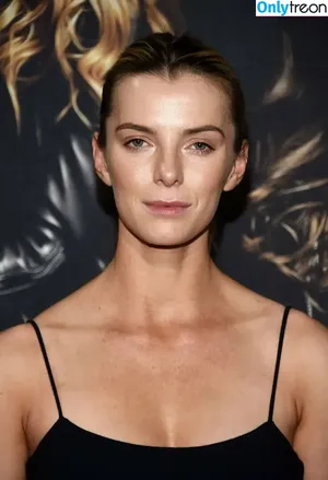 Betty Gilpin / voldemortbarbieclown nude photo #0207