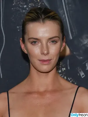 Betty Gilpin / voldemortbarbieclown nude photo #0212