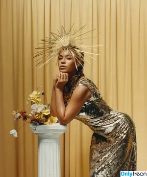 Beyonce / beyoncenavago nude photo #0090