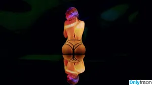 Beyonce / beyoncenavago nude photo #0152