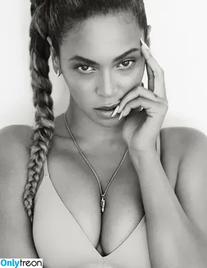 Beyonce / beyoncenavago nude photo #0177