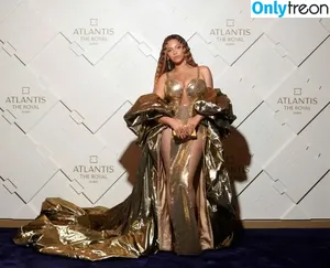 Beyonce / beyoncenavago nude photo #0224