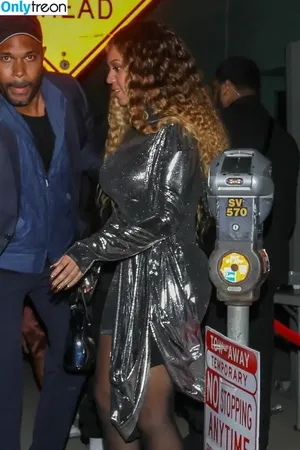 Beyonce / beyoncenavago nude photo #0250