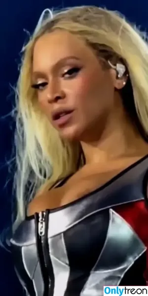 Beyonce / beyoncenavago nude photo #0379