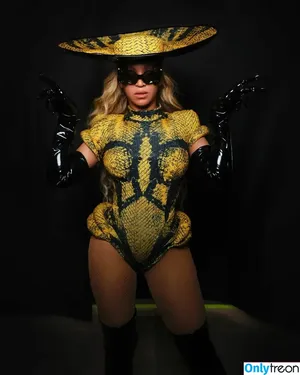 Beyonce / beyoncenavago nude photo #0622