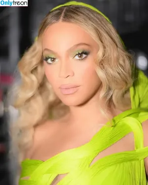 Beyonce / beyoncenavago nude photo #0635