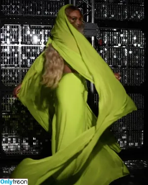 Beyonce / beyoncenavago nude photo #0637