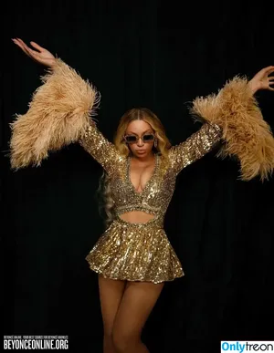 Beyonce / beyoncenavago nude photo #0646