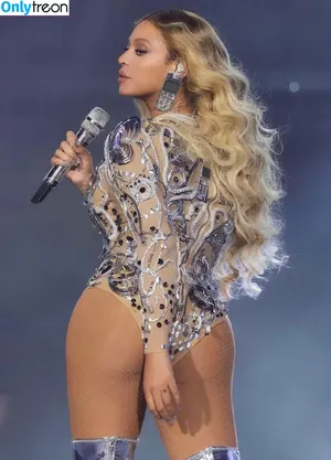 Beyonce / beyoncenavago nude photo #0665