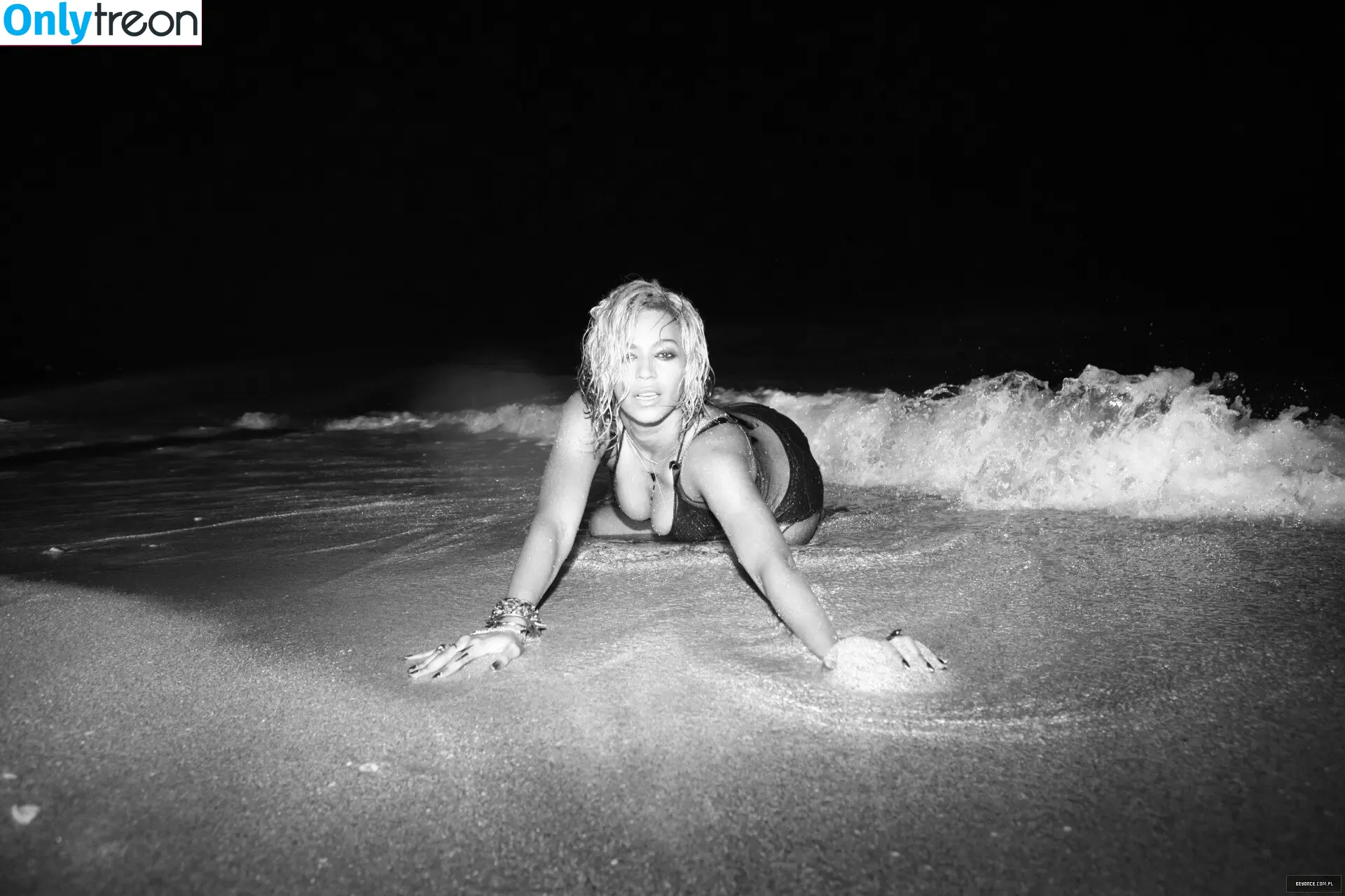 Beyonce nude photo #0136 (beyoncenavago)