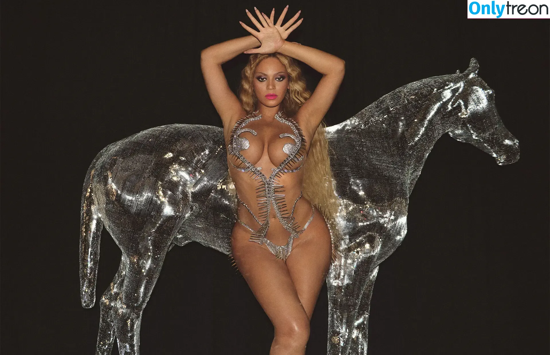 Beyonce nude photo #0208 (beyoncenavago)