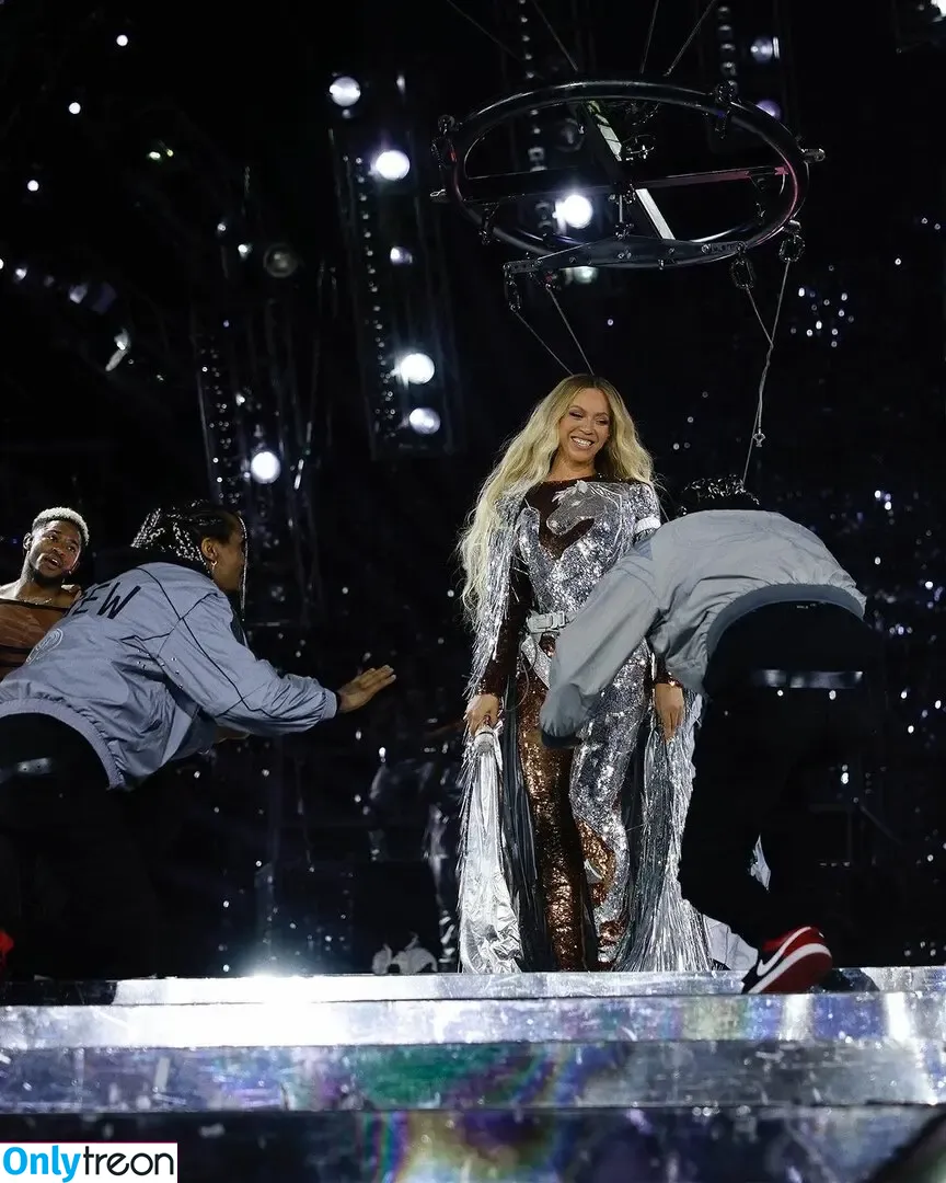 Beyonce nude photo #0569 (beyoncenavago)