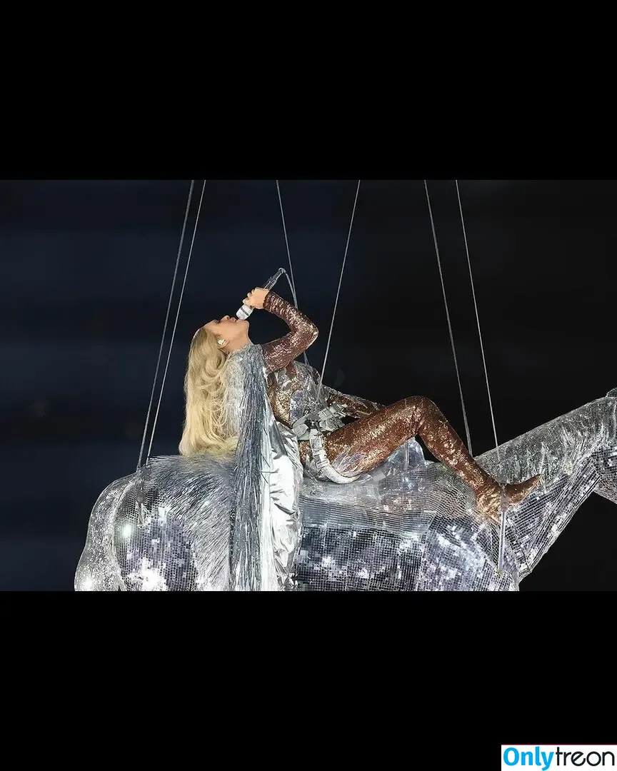 Beyonce nude photo #0574 (beyoncenavago)