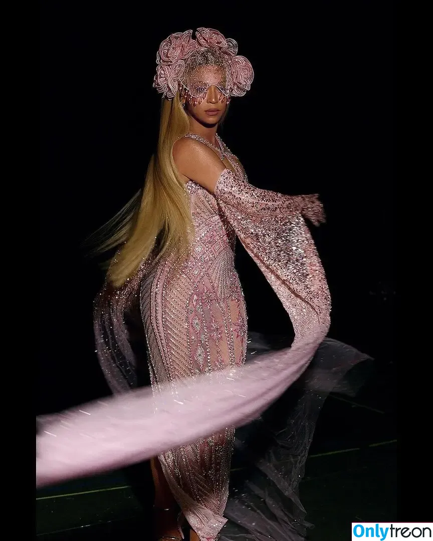 Beyonce nude photo #0588 (beyoncenavago)