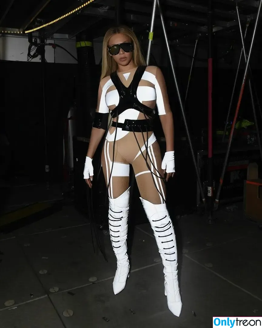 Beyonce nude photo #0589 (beyoncenavago)