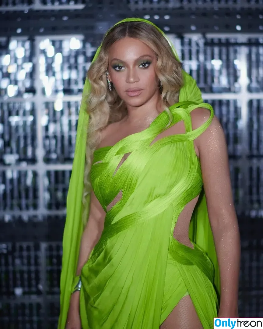 Beyonce nude photo #0641 (beyoncenavago)