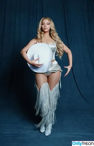 Beyonce / beyoncenavago nude photo #1412