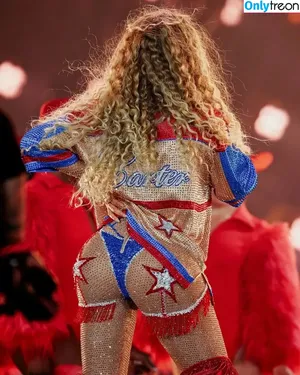 Beyonce / beyoncenavago nude photo #1441