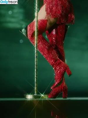Beyonce / beyoncenavago nude photo #1454