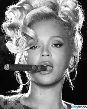 Beyonce / beyoncenavago nude photo #1470