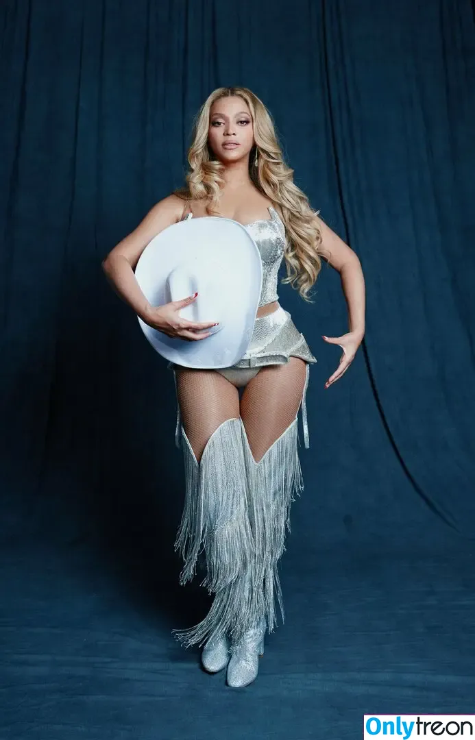 Beyonce nude photo #1412 (beyoncenavago)
