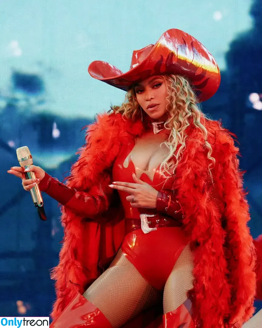 Beyonce nude photo #1415 (beyoncenavago)