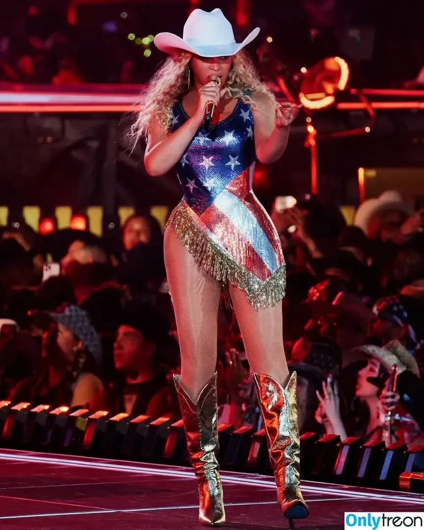 Beyonce nude photo #1433 (beyoncenavago)