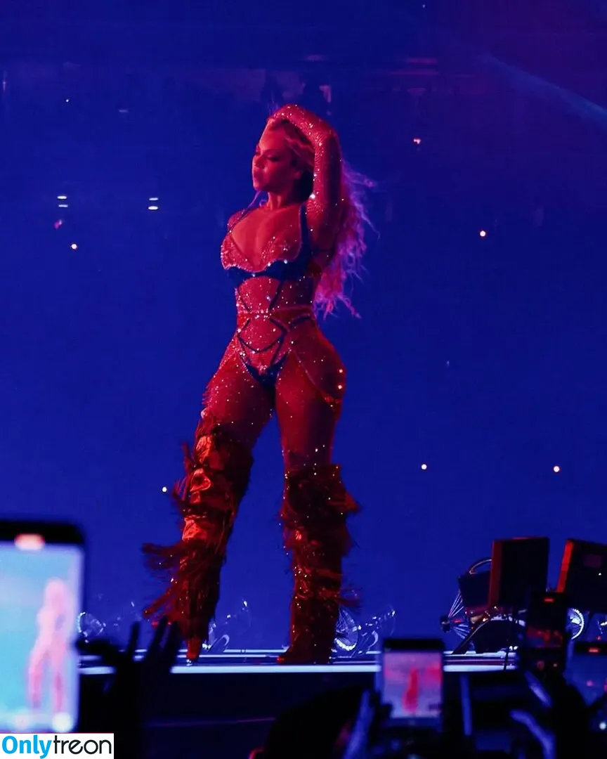 Beyonce nude photo #1435 (beyoncenavago)