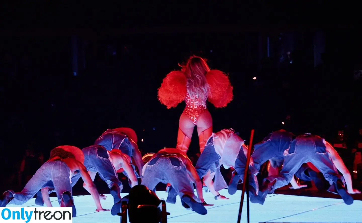 Beyonce nude photo #1457 (beyoncenavago)
