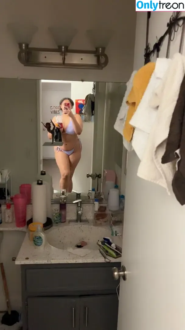bhadgabi555 nude photo #0002 (bhadbhabie / gurlitzgabi / valentina61982)
