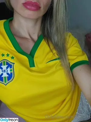 bia.farts / bia_farts / emiliafarts nude photo #0038