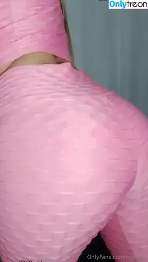 bia.farts / bia_farts / emiliafarts nude photo #0072