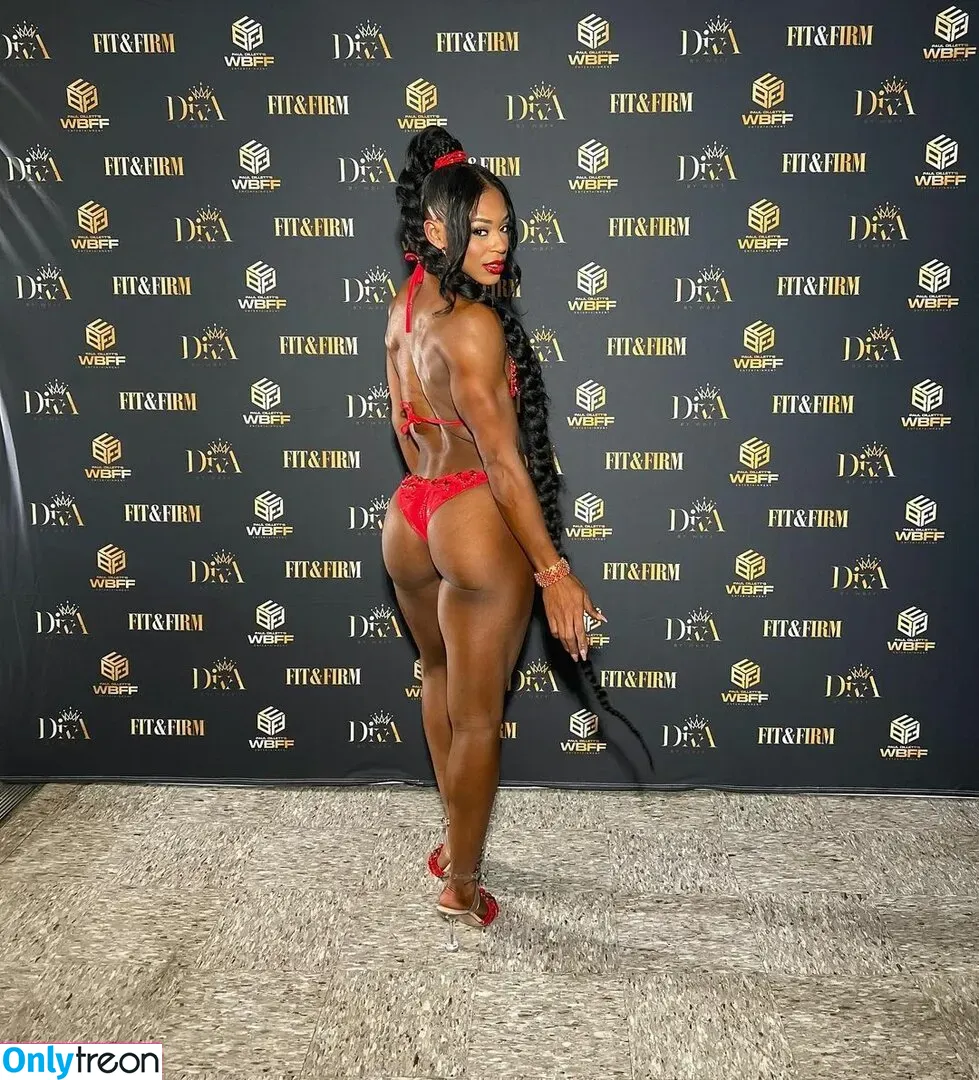 Bianca Belair nude photo #0003 (biancabelairwwe)