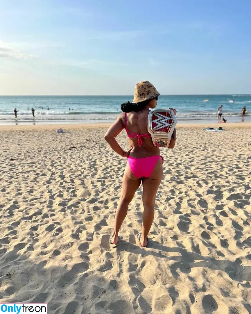 Bianca Belair nude photo #0200 (biancabelairwwe)