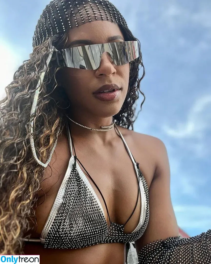 Bianca Belair nude photo #0233 (biancabelairwwe)